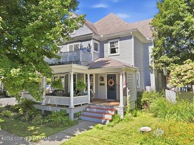 526 Scott St