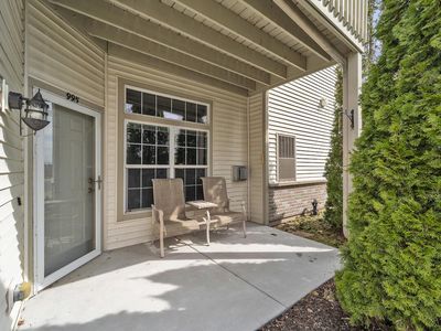995 Bedford COURT #3