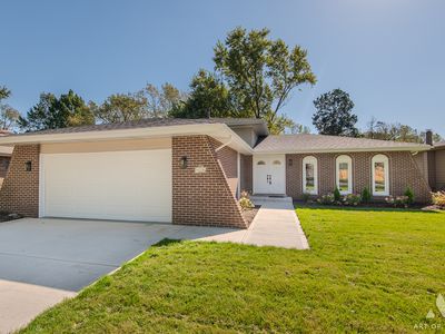 11226 S Deerpath Ln