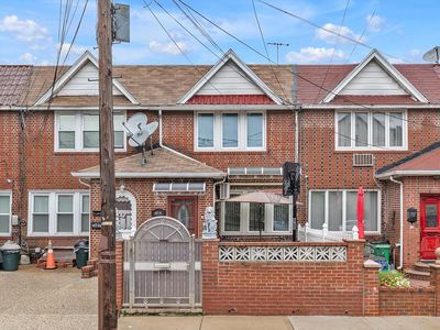 147-71 Hoover Ave