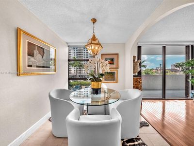 600 Biltmore Way APT 201