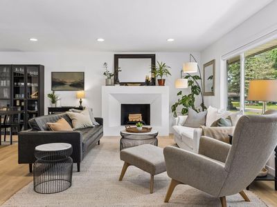 8465 Winnetka Heights Dr