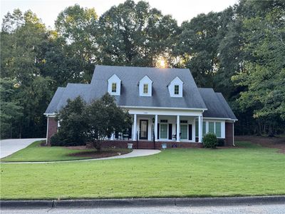 1464 Crossing Way