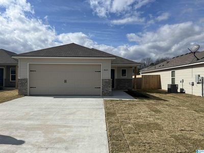 863 Lora Ln