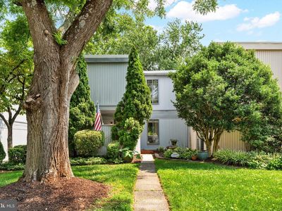 1809 N Shore Ct