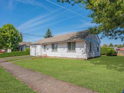 265 E Isabella St