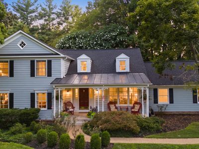 210 Falcon Ridge Rd