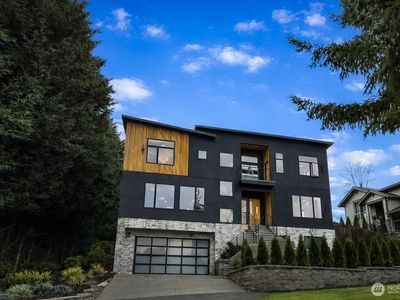 3695 122nd Avenue SE