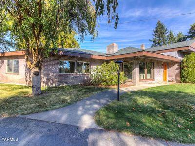 4102 Naches Heights Rd