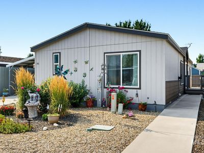 751 Freedom Ln