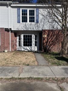 5622 Carisbrooke Ln