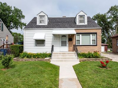 Property at 1819 Seymour Ave, North Chicago, IL