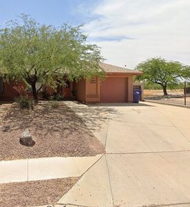 4724 S Lincoln Ridge Dr