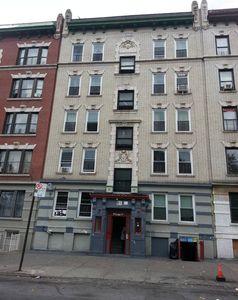 253 E Kingsbridge Rd
