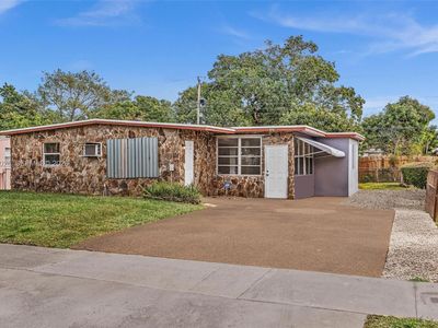 1824 NW 25th Ave