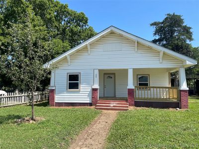 Property at 206 W Main St, Mead, OK