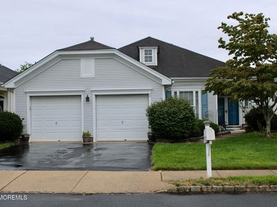 4 Summerlawn Drive