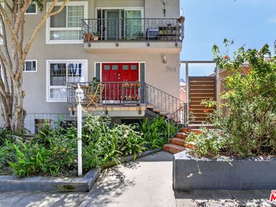 944 11th St APT 9