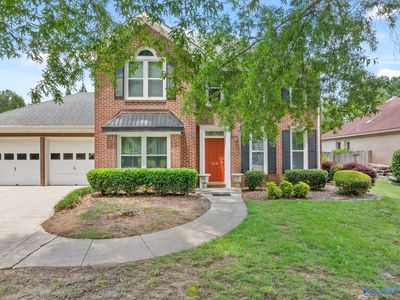 213 Greenlawn Dr NE