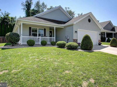 13 Colonial Ct