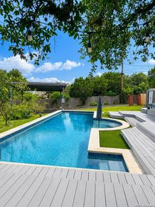 14806 Circle J Trl
