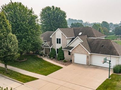 2703 E Corridor Dr