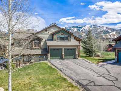 594 Parkview Drive UNIT 3