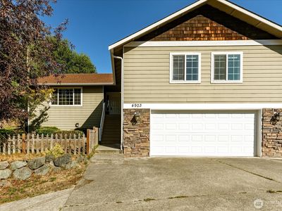 4903 Reindeer Road