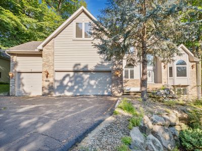 8941 Vandegriff Way N