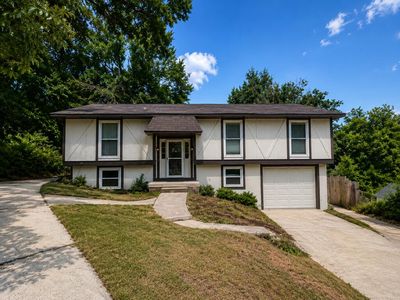 5226 Hurst Dr