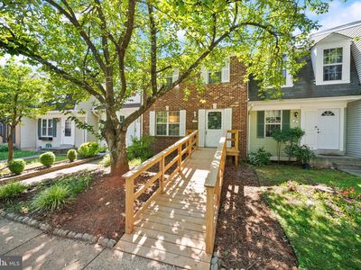 10 Redlin Ct