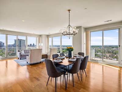 1522 North Prospect AVENUE #1601,1602