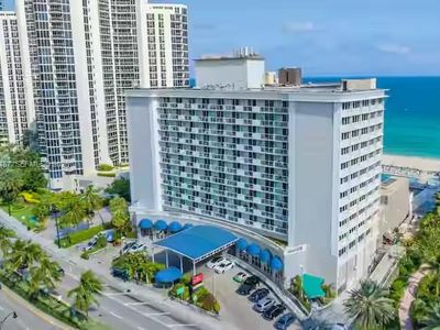 19201 Collins Ave #328