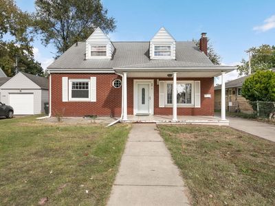 3411 E Jefferson Blvd