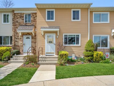 Property at 3 Town House Drive, Massapequa Park, NY