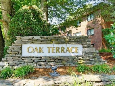 1321 Worcester Rd APT 303