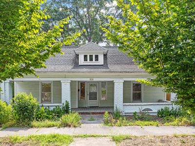 916 N Buchanan Blvd