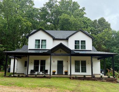 102 Daisy Donaldson Rd