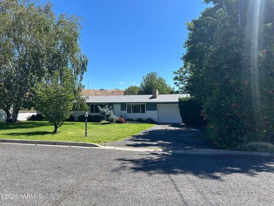 39 Saint John Ave