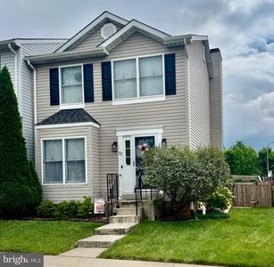 11 Windward Ct