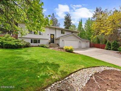 2388 E Lookout Dr