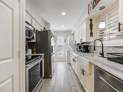12550 Whittington Dr APT 305
