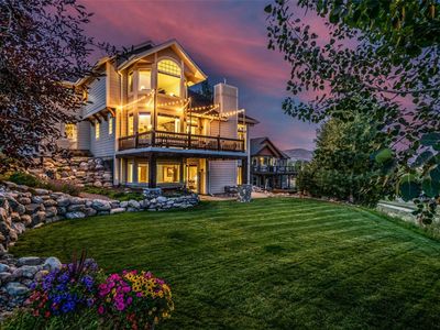 27606 Silver Spur St