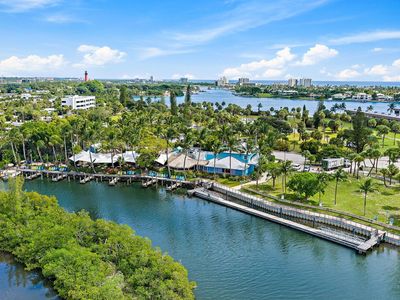 400 N HIGHWAY A1A #33
