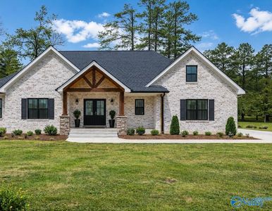 225 Garden Gate Cir