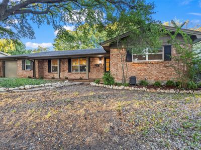 4112 Selkirk Dr W