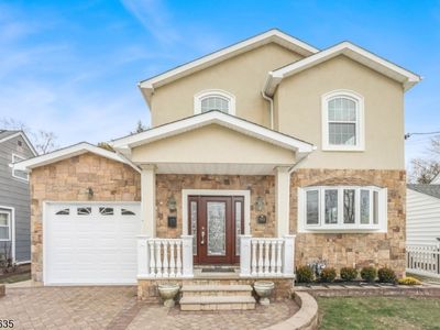 585 Mount Prospect Ave