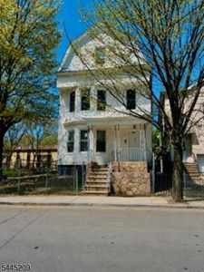 225 Chadwick Ave