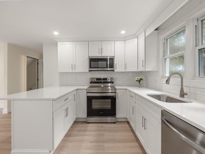 Property at 8 Blue Hill Avenue Unit 2, Nashua, NH