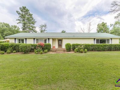 Property at 184 Davis Rd, Knoxville, GA